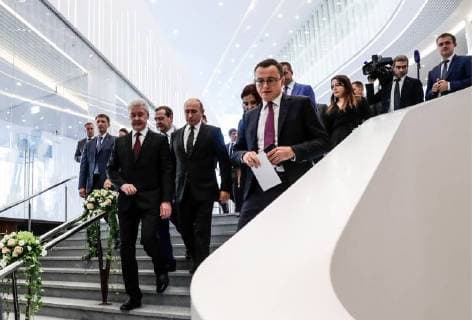 MOSCOW, RUSSIA - SEPTEMBER 8, 2018: Moscow Mayor Sergei Sobyanin, Russia s Prime Minister Dmitry Medvedev, Russia s President Vladimir Putin and Vladislav Kitayev (L-R front), chief of the Russian Presidential Protocol, attend the opening of the Zaryadye Concert Hall in Moscow s Zaryadye Park. Mikhail Metzel TASS  TS08FA1B