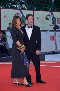 75th Venice Film Festival, red carpet Award Ceremony. Pictured: Tim Blake Nelson, Lisa Benavides  Copyright: xSimonexComi Veneziax2018x xIPAx xVeneziax