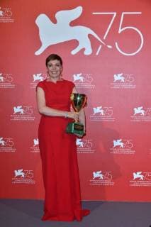 Entertainment Bilder des Tages 75th Venice Film Festival, Photocall Award Ceremony Winners. Pictured: Olivia Colman - Coppa Volpi best actress  Copyright: xSimonexComi Veneziax2018x xIPAx xVeneziax
