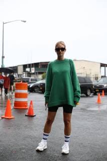 Blogger Charlotte Groeneveld posing on the street outside the Tibi show during New York Fashion Week - Sept 9, 2018 - NYFW: Spring 2019 Street Style Day 4, New York New York United States  Copyright: xValentinaxRanierix h_00541188