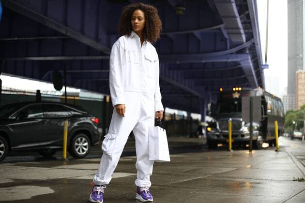Model Selena Forrest posing on the street outside the Boss show during New York Fashion Week - Sept 9, 2018 - NYFW: Spring 2019 Street Style Day 4, New York New York United States  Copyright: xValentinaxRanierix h_00541226