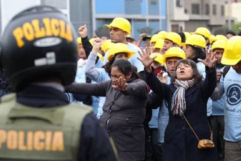 September 10 2018 Lima Alliance Stadium PERU MONDAY SEPTEMBER 10, 2018 LIMA ALLIANCE STADIUM ALEJANDRO VILLANUEVA MATUTE STADIUM A GROUP OF MEMBERS OF THE IGLESIA GOSPEL THE HIGH APOSENT TAKEN FOR A FEW HOURS THE STADIUM THEN THEY WERE EVICTED AND THE HINCHES RECOVERED THE PAINTED EMBLEMS ON THE OUTSIDE PHOTO ROLLY REYNA EL PERER COMERCIO Lima Alianza Stadium PERU  - ZUMAp94_ 20180910_zaf_p94_005 Copyright: xElxComerciox
