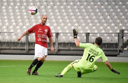 LESAGE Jean Michel ( Variete France ) - Francois Michel Lambert ( Depute des Bouches du Rhone - La Republique en Marche PARLEMENTAIRES ) FOOTBALL : Varietes Club de France vs Equipe de France des Parlementaires - Saint Denis - 12 09 2018 FedericoPestellini Panoramic 