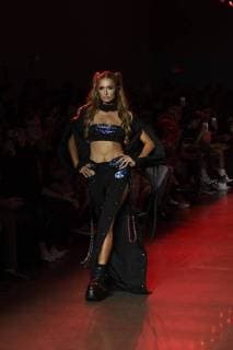 September 12, 2018 - New York, New York, U.S - September, 2018 - New York, New York U.S. - PARIS HILTON on the runway at the NAMILIA S S 2019 RTW show during New York Fashion Week 2018. (Credit image (c) ZUMA Wire .com New York U.S. - ZUMAn285 20180912_zap_n285_043 Copyright: xTheanoxNikitasx