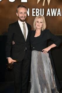 Jan Böhmermann und Joanna Lumley bei der Verleihung der 57. Rose d Or Awards 2018 im AXICA Kongress- und Tagungszentrum. Berlin, 13.09.2018 *** Jan Böhmermann and Joanna Lumley at the presentation of the 57 Rose d Or Awards 2018 in the AXICA Congress and Convention Center Berlin 13 09 2018 Foto:xF.xKernx xFuturexImage