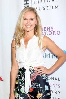 LOS ANGELES - SEP 15: Laura Bell Bundy at the Women Making History Awards 2018 at the Beverly Hilton Hotel on September 15, 2018 in Beverly Hills, CA  Copyright: xHutchinsxPhotox xIPAx xHutchinsxPhotox