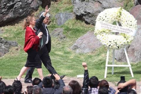 September 15 2018 EUM20180915POL06 JPG OCOYOACAC Mex CommemorationsCelebraciones AMLO September 15, 2018 President-elect Andres Manuel Lopez Obrador and his wife Beatriz Gutierrez Muller during the commemoration of the Independence of Mexico at the Mount of Crosses Photo Agency THE UNIVERSALAriel OjedaEELG  - ZUMAu78_ 20180915_zaf_u78_043 Copyright: xElxUniversalx