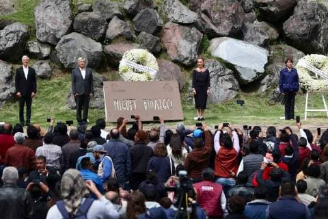 September 15 2018 EUM20180915POL08 JPG OCOYOACAC Mex CommemorationsCelebraciones AMLO September 15, 2018 Alfredo del Mazo governor of the State of Mexico, president-elect Andres Manuel Lopez Obrador and his wife Beatriz Gutierrez Muller and Delfina Gomez Alvarez during the solemn guard and the offering ceremony flower to commemorate the Independence of Mexico in the Monte de l  - ZUMAu78_ 20180915_zaf_u78_045 Copyright: xElxUniversalx