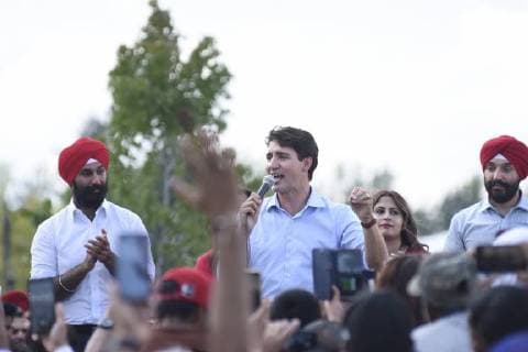 September 15, 2018 - Brampton, Ontario, Canada - Prime Minister Justin Trudeau delivering remarks to volunteers and supporters during a community BBQ in Brampton, Ontario on September 15, 2018 Brampton Canada  - ZUMAn230 20180915_zaa_n230_1280 Copyright: xArindamxShivaanix