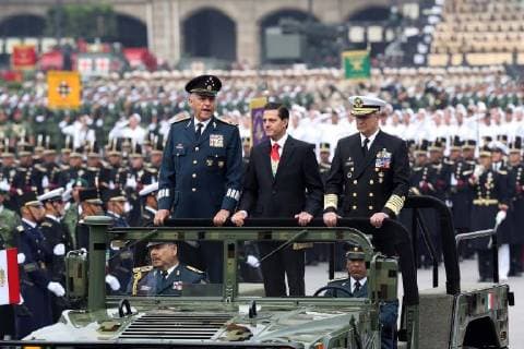 September 16 2018 EUM20180916NAC20 JPG CITY OF MEXICO CommemorationsCelebrations Independence September 16, 2018 President Enrique Pena Nieto heads the military parade to mark the 208th anniversary of the beginning of the Independence of Mexico accompanied by  - ZUMAu78_ 20180916_zaf_u78_038 Copyright: xElxUniversalx