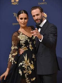 Actors Maria Dolores Dieguez (L) and Joseph Fiennes attend the 70th annual Primetime Emmy Award at the Microsoft Theater in downtown Los Angeles on September 17, 2018.  LAP20180917029 CHRISTINExCHEW