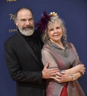 Actors Mandy Patinkin (L) and Kathryn Grody attend the 70th annual Primetime Emmy Award at the Microsoft Theater in downtown Los Angeles on September 17, 2018.  LAP20180917104 CHRISTINExCHEW