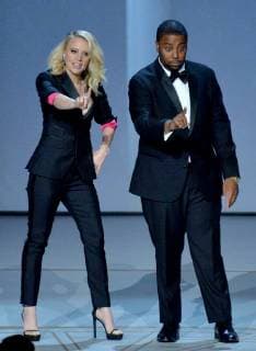 Kate McKinnon and Kenan Thompson onstage during the 70th annual Primetime Emmy Awards at the Microsoft Theater in downtown Los Angeles on September 17, 2018.  LAP20180917565 JIMxRUYMEN