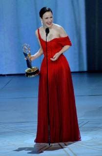 Rachel Brosnahan accepts the Outstanding Lead Actress in a Comedy Series award for The Marvelous Mrs. Maisel onstage during the 70th annual Primetime Emmy Awards at the Microsoft Theater in downtown Los Angeles on September 17, 2018.  LAP20180917618 JIMxRUYMEN