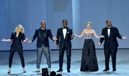 (L-R) Kate McKinnon, Tituss Burgess, Sterling K. Brown, Kristen Bell and Kenan Thompson perform onstage during the 70th annual Primetime Emmy Awards at the Microsoft Theater in downtown Los Angeles on September 17, 2018.  LAP20180917583 JIMxRUYMEN