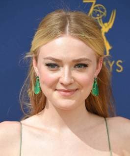 Dakota Fanning arriving at the 70th Primetime Emmy Awards in Los Angeles, California - Sept 17, 2018 - Emmy Awards 2018, Los Angeles California United States Microsoft Theater  Copyright: xOConnor-Arroyox h_00544223