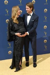 Yvonne Strahovski and Tim Loden arriving at the 70th Primetime Emmy Awards in Los Angeles, California - Sept 17, 2018 - Emmy Awards 2018, Los Angeles California United States Microsoft Theatre  Copyright: xOConnor-Arroyox h_00544232