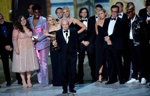 Lorne Michaels (C) and cast accepts the Outstanding Variety Sketch Series award for Saturday Night Live onstage during the 70th annual Primetime Emmy Awards at the Microsoft Theater in downtown Los Angeles on September 17, 2018.  LAP201809171072 JIMxRUYMEN