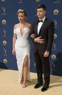 September 17, 2018 - Los Angeles, California, U.S - Scarlett Johansson (L) and Colin Jost on the red carpet of the 70th Annual Primetime Emmy Awards held at the Microsoft Theater on Monday September 17, 2018 in Los Angeles, California. Los Angeles U.S. - ZUMAp124 20180917_zaa_p124_051 Copyright: xJavierxRojasx