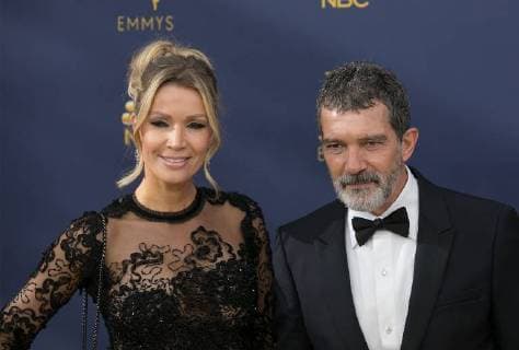 September 17, 2018 - Los Angeles, California, U.S - Nicole Kimpel (L) and Antonio Banderas on the red carpet of the 70th Annual Primetime Emmy Awards held at the Microsoft Theater on Monday September 17, 2018 in Los Angeles, California. Los Angeles U.S. - ZUMAp124 20180917_zaa_p124_054 Copyright: xJavierxRojasx