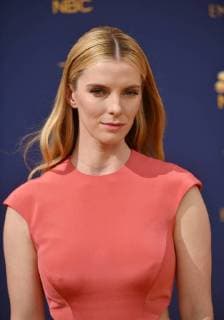 Actor Betty Gilpin attends the 70th annual Primetime Emmy Award at the Microsoft Theater in downtown Los Angeles on September 17, 2018.  LAP201809171197 CHRISTINExCHEW