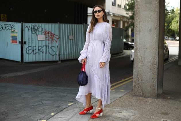 Florrie Thomas posing on the street outside the Roland Mouret show during London Fashion Week - Sept 16, 2018 - LFW: Spring 2019 Street Style Day 3, London England United Kingdom  Copyright: xValentinaxRanierix h_00544505