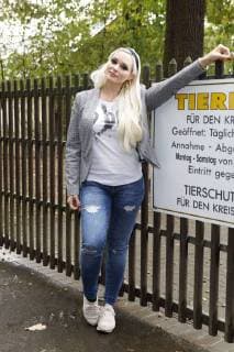Daniela Katzenberger at a photo session to present her calendar I Love Cats 2019 of which proceeds of sale a part of the German Animal Welfare Association goes to the animal shelter Düren Düren 21 09 2018 Foto:xC.xHardtx xFuturexImage