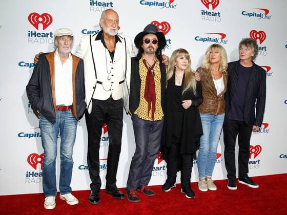 John McVie, Mick Fleetwood, Mike Campbell, Stevie Nicks, Christine McVie and Neil Finn of Fleetwood Mac arrive for the iHeartRadio Music Festival at the T-Mobile Arena in Las Vegas, Nevada on September 21, 2018.  LVP2018092154 JAMESxATOA