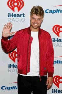 Sandro Cavazza arrives for the iHeartRadio Music Festival at the T-Mobile Arena in Las Vegas, Nevada on September 21, 2018.  LVP2018092176 JAMESxATOA