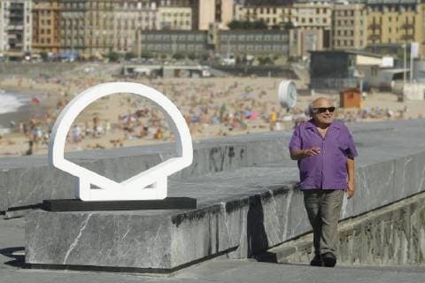 SAN SEBASTIAN, SPAIN ? SEPTEMBER 22: Danny DeVito attends the Donostia Award to a lifetime achievements photocall at Kursaal terrace in San Sebastian, Spain on the 22nd of September of 2018. Copyright: xJimmyxOlsenx