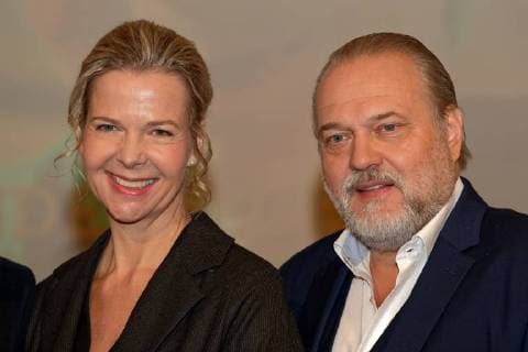 Presentation of the WDR Childrens Rights Award 2018 The WDR Childrens Rights Award was awarded 12 times this year In the picture the WDR Radio Director Valerie Weber next to the actor Jan Gregor Kremp Laudator of the Bonn Musical Generation Generation Z can do something The project won the first prize of 2 500 Euro Cologne North Rhine Westphalia Germany