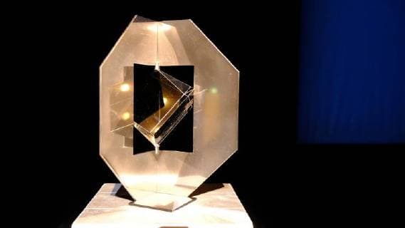 23 09 2018 xkhx Kassel Kasseler citizen award ceremony glass of reason 2018 to the Peruvian farmer Saul Luciano Lliuya of the current giant RWE sued as one of the causers to pay the cost of the prevention measures against the flooding Picture shows the price