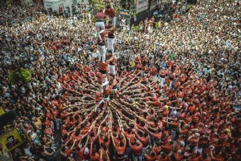 News Bilder des Tages September 23, 2018 - Barcelona, Catalonia, Spain - The Colla Joves Xiquets de Valls build one of their human towers during Barcelona s city holiday La Merce Barcelona Spain - ZUMAo105 20180923_zap_o105_024 Copyright: xMatthiasxOesterlex