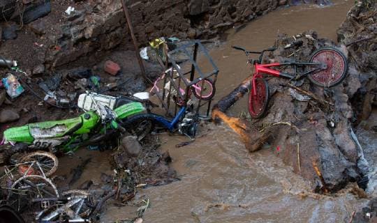 News Bilder des Tages A general view of the damages caused by the overflowing of the Cutio river due to the Number 2 Cold Front, in Periban, Michoacan, Mexico, 24 September 2018. Authorities of the southeastern Mexican state revealed the death toll rose to five and nine remain missing. Death toll rises to five and nine remain missing after rains in Mexico s southeast !ACHTUNG: NUR REDAKTIONELLE NUTZUNG!  Copyright: xLuisxEnriquexGranadosx PER03 20180924-636734139224977439