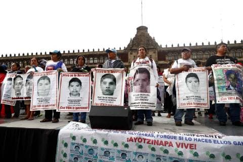 September 26 2018 EUM20180926NAC25 JPG CITY OF MEXICO Student Normalistas Ayotzinapa September 26, 2018 Student activists and social organizations marched this Wednesday from the Angel of Independence to the capital Zocalo four years after the disappearance of the 43 students of the Escuela Normal Rural Raul Isidro Burgos from Ayotzinapa Guerrero Photo Agency EL UNIVERSAL Yadin Xolalpa RCC  - ZUMAu78_ 20180926_zaf_u78_083 Copyright: xYadinxXolalpaxElxUniversalx