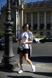Veronika Heilbrunner posing on the street outside of the Paco Rabanne show during Paris Fashion Week - Sept 27, 2018 - PFW: Spring 2019 Street Style Day 4, Paris France  Copyright: xValentinaxRanierix h_00552208