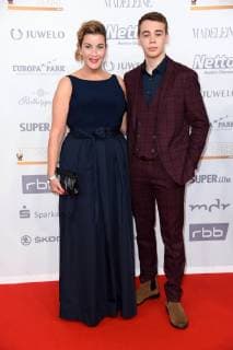 Alexa Maria Surholt with son Arthur Surholt at the Goldene Henne 2018 in the fair Leipzig on 28 09 2018 Red carpet