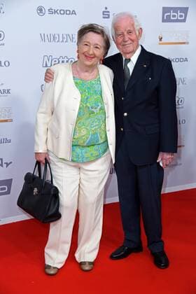 Kurt Biedenkopf with his wife Ingrid at the Goldene Henne 2018 in the Messe Leipzig on 28 09 2018 Red carpet