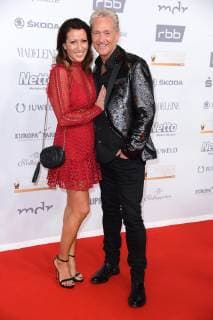 Olaf Berger with his wife Julia Berger at the Goldene Henne 2018 in the Messe Leipzig on 28 09 2018 Red carpet