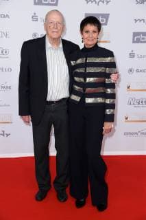 Wolfgang Kohlhaase with his wife Emoeke Poestenyi at the Goldene Henne 2018 in the Messe Leipzig on 28 09 2018 Red carpet