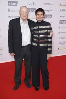Wolfgang Kohlhaase with his wife Emöke Pöstenyi at the 24th Golden Henne 2018 at the Leipziger Messe Leipzig 28 09 2018 Foto:xS.xGabschx xFuturexImage
