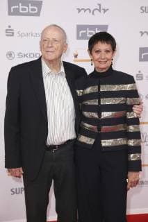 Wolfgang Kohlhaase with his wife Emöke Pöstenyi at the 24th Golden Henne 2018 at the Leipziger Messe Leipzig 28 09 2018 Foto:xS.xGabschx xFuturexImage