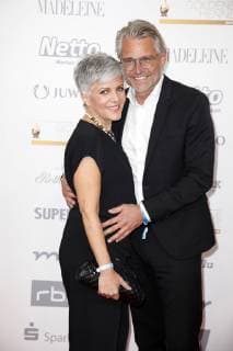 Birgit Schrowange with friend Frank Spothelfer at the 24th Golden Henne 2018 in Leipzigs Leipzig Fair 28 09 2018 Foto:xS.xGabschx xFuturexImage