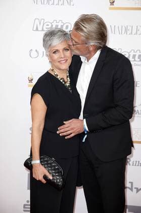 Birgit Schrowange with friend Frank Spothelfer at the 24th Golden Henne 2018 in Leipzigs Leipzig Fair 28 09 2018 Foto:xS.xGabschx xFuturexImage