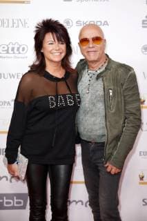 Toni Krahl from City with partner Tanja Wolf at the 24th Goldene Henne 2018 in the Leipziger Messe Leipzig 28 09 2018 Foto:xS.xGabschx xFuturexImage