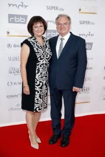 Reiner Haseloff with his wife Gabriele Haseloff at the 24th Golden Henne 2018 in the Leipziger Messe Leipzig 28 09 2018 Foto:xS.xGabschx xFuturexImage