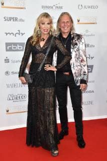 Petra Zieger and her husband Peter Taudte at the award ceremony The Goldene Henne on 28 09 2018 in Leipzig The Goldene Henne 2018 award ceremony in Leipzig