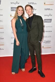 Timur Bartels and his girlfriend Larissa Sophie Römer at the award ceremony The Goldene Henne on 28 09 2018 in Leipzig The Goldene Henne 2018 Awarded in Leipzig