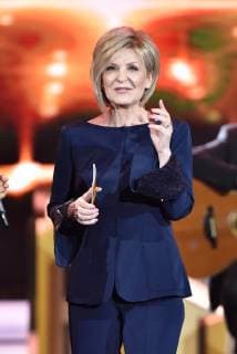 Carmen Nebel bei der ZDF Live TV-Show Willkommen bei Carmen Nebel im Velodrom in Berlin 29.09.2018 *** Carmen Nebel at the ZDF Live TV Show Welcome to Carmen Nebel in the Velodrom in Berlin 29 09 2018