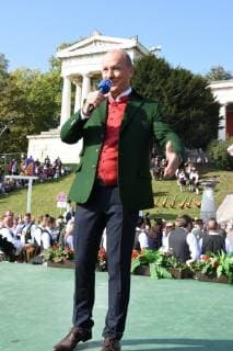 Michael Harles BR Moderator Muenchen 30 09 18 Theresienwise Oktoberfest Meadows Kapellen Stand concert under Bavaria Oktoberfest